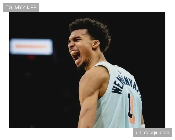 文班亚马绰号“洋汉僧”引热议,马刺国际球员受关注