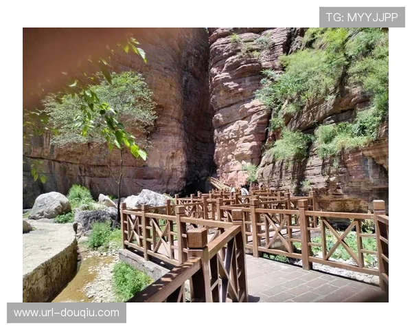 壶关集结赛车手今日挑战青龙峡原生态自然风景区赛段 壶关集结赛车手今日挑战青龙峡原生态自然风景区赛段